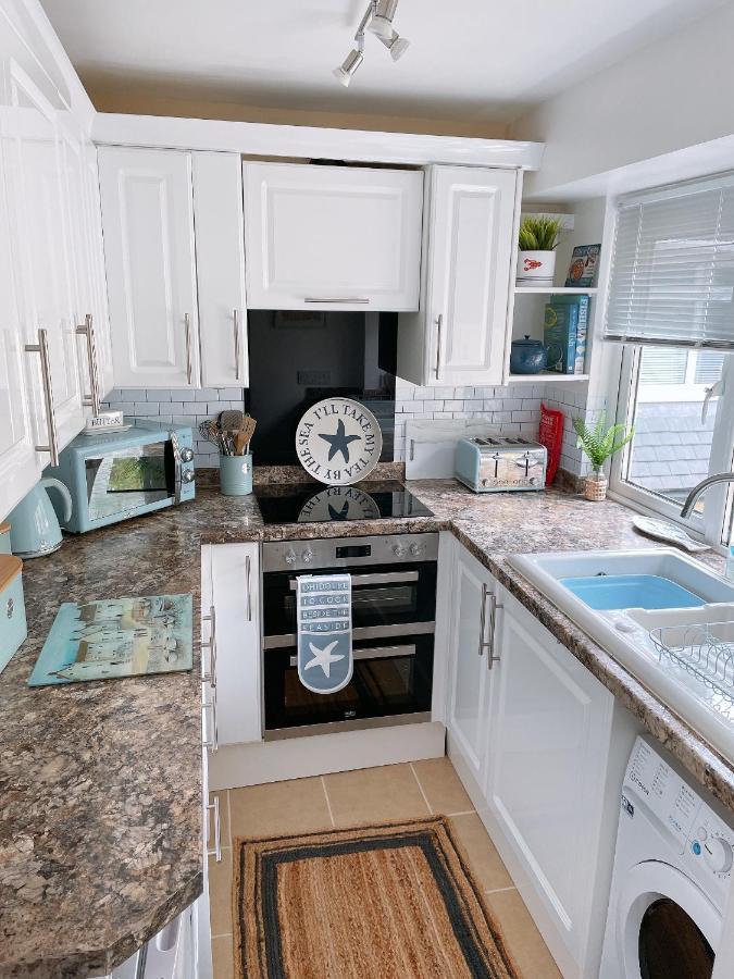 Plain Sailing 2 Min Walk To The Harbour Amazing Location Apartment